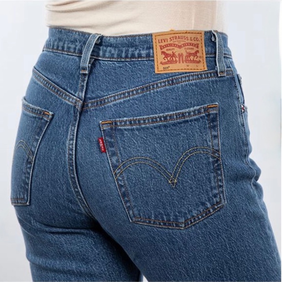 Levi's Denim - EUC [Levi's] Mid Rise Straight Leg Men's 501 Denim Blue Jeans 28X32 | Women's 6